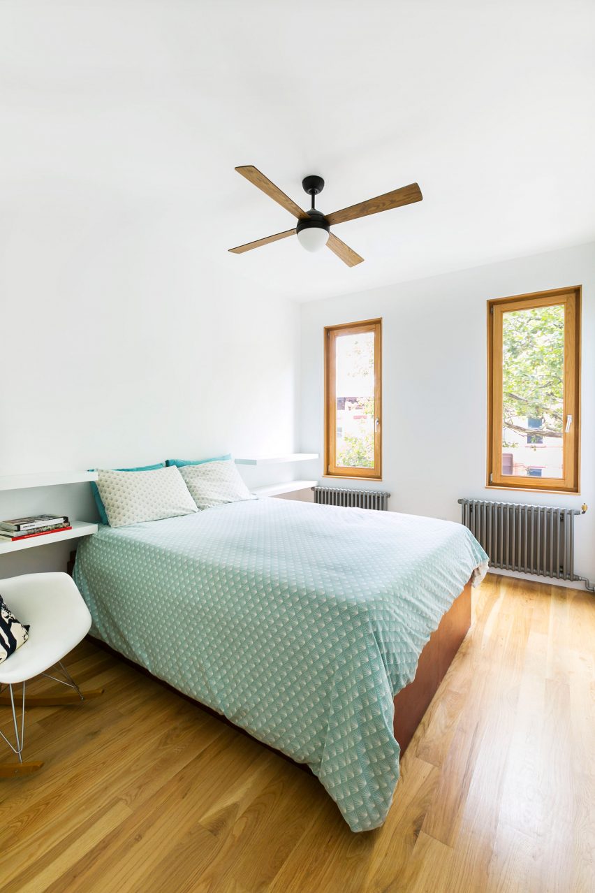 Sunset Park Row House by Bostudio