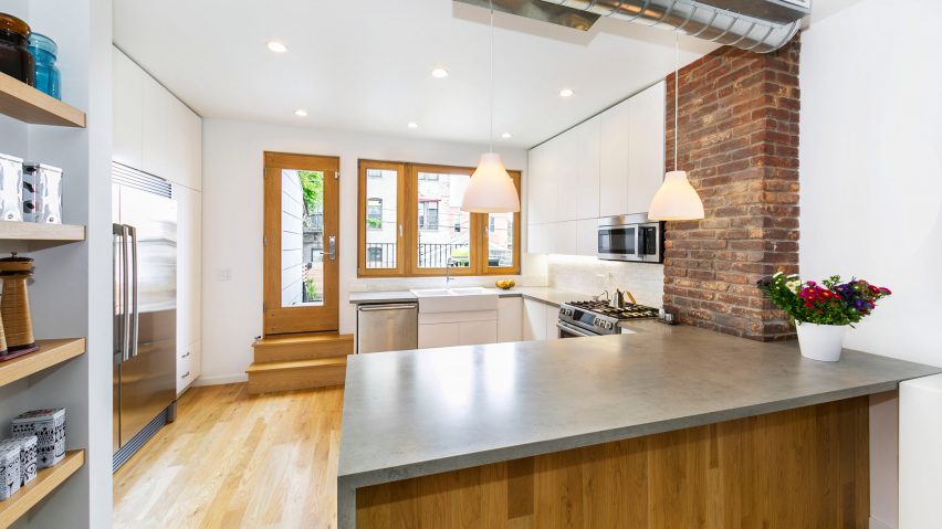 Sunset Park Row House by Bostudio