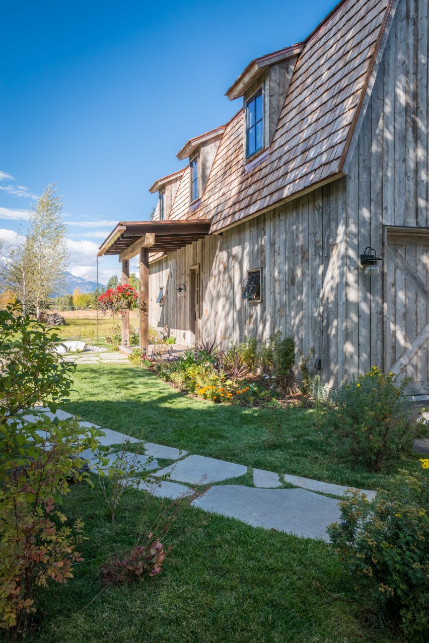 The Barn by Carney Logan Architects