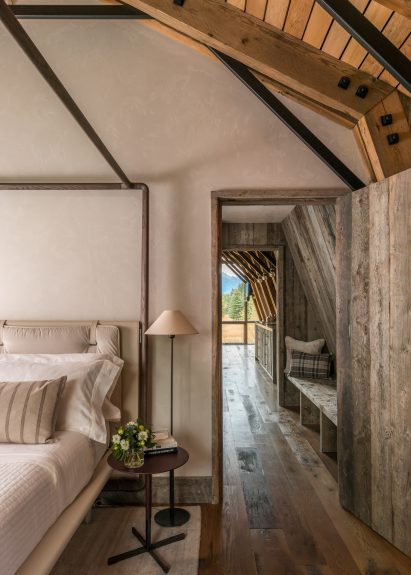 The Barn by Carney Logan Architects