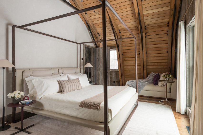 The Barn by Carney Logan Architects