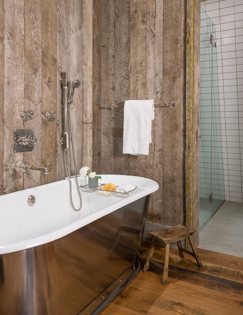 The Barn by Carney Logan Architects