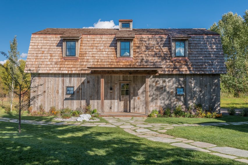 The Barn by Carney Logan Architects