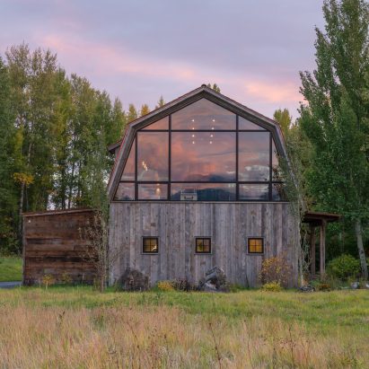The Barn by Carney Logan Architects