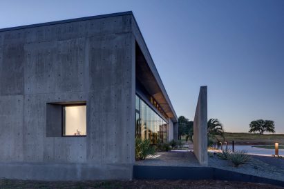 Westlake Dermatology by Matt Fajkus Architecture