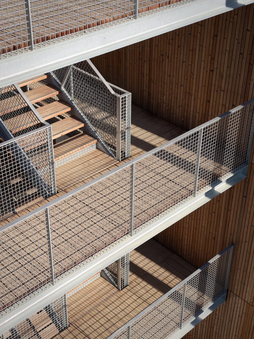 26 Social Housing by Odile and Guzy Architectes