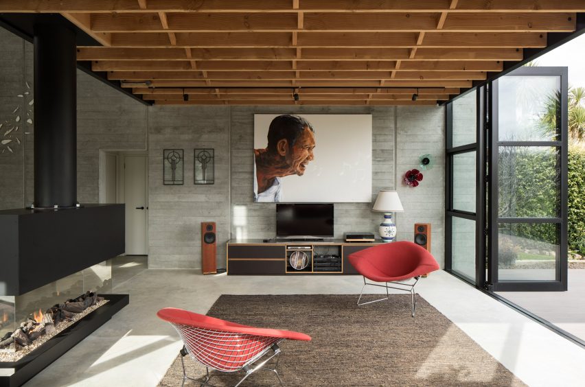Anzac Bay House by Vaughn Mcquarrie