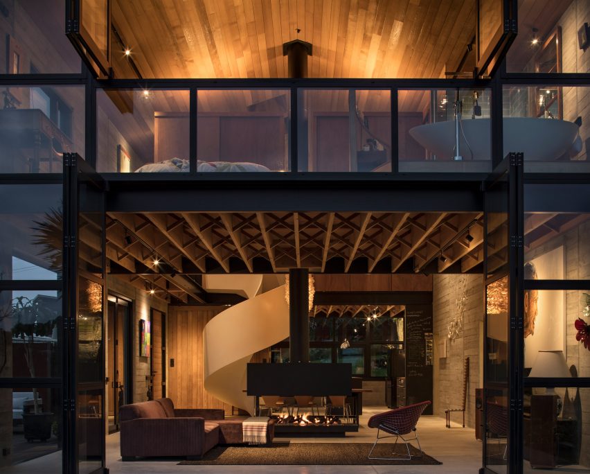 Anzac Bay House by Vaughn Mcquarrie