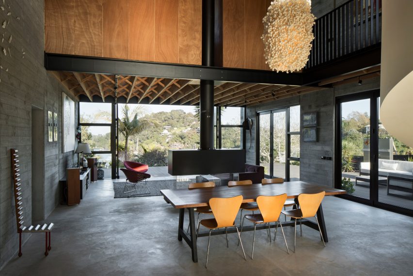 Anzac Bay House by Vaughn Mcquarrie
