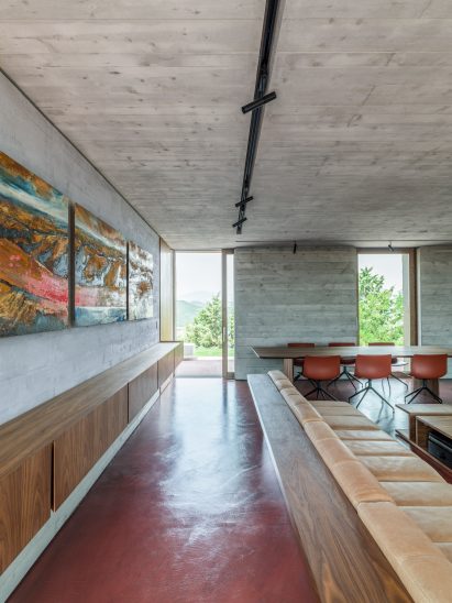 AP House by GGA Architects