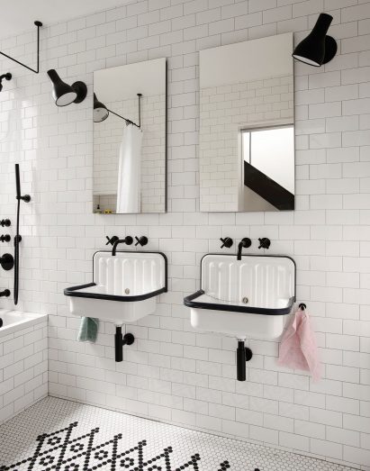 Brooklyn Row House 1 by Office of Architecture