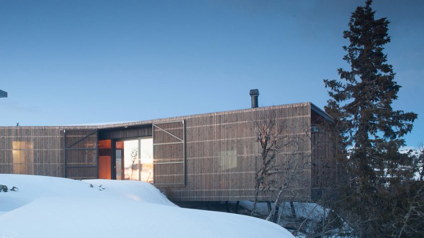 Lund Hagem installs Y-shaped cabin on a hilltop overlooking Norwegian ski resort
