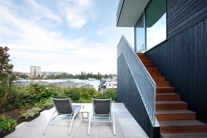 Cantilever House by Robert Hutchison Architecture