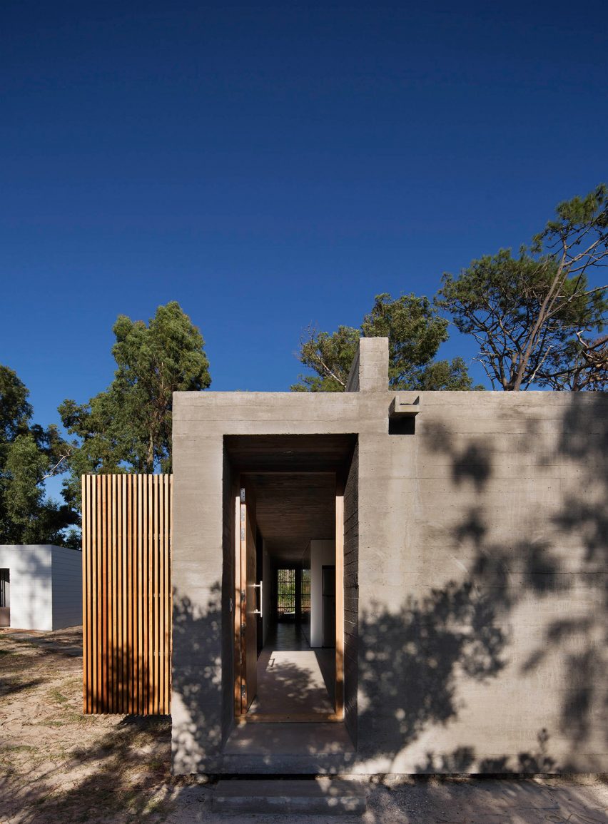 Casa Marindia by Masa Arquitectos