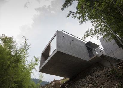 Cliff House by Planet Creations
