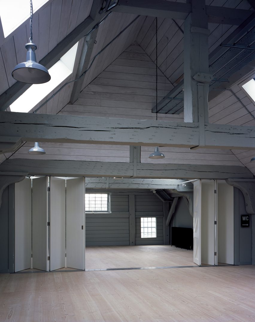London office Baynes and Mitchell Architects was employed by Historic Dockyard Chatham to oversee the development of a series of galleries at its site on the River Medway in Kent.