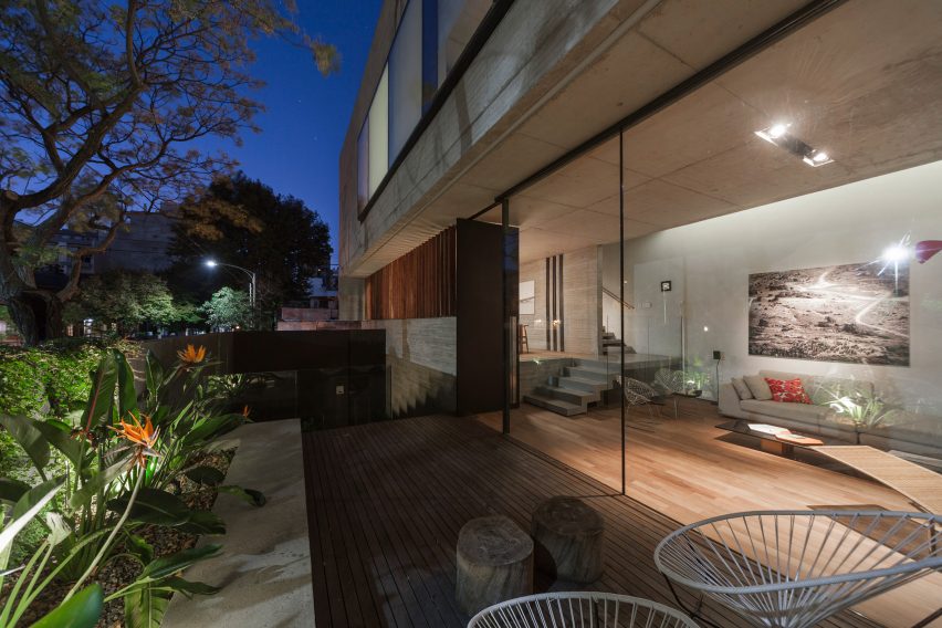 Architecture firm Dieguez Fridman designs concrete Corner House in Buenos Aires
