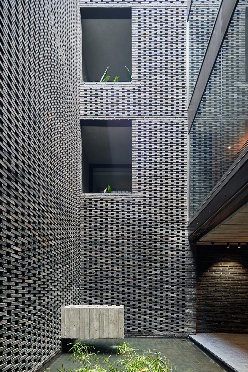 Architecture firm Woods Bagot design apartment complex
