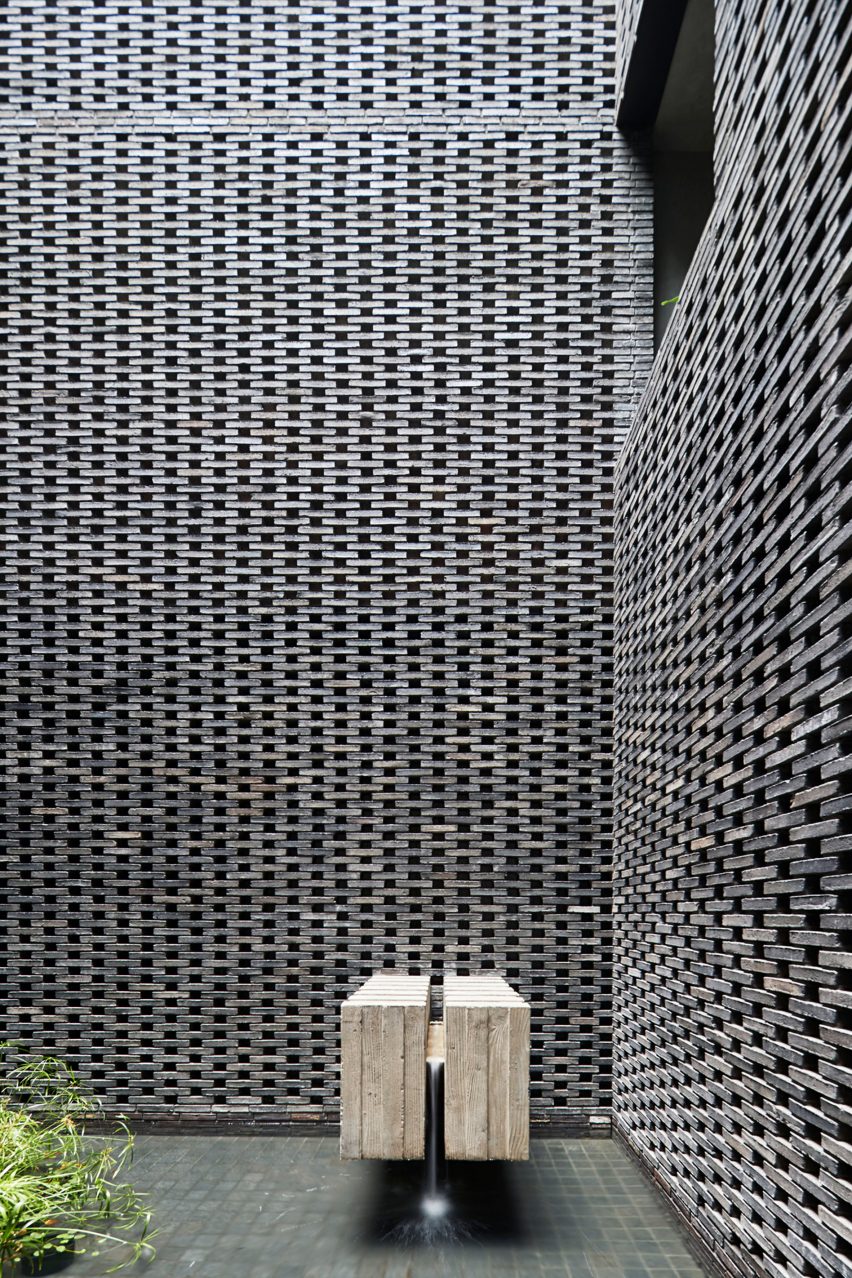 Architecture firm Woods Bagot design apartment complex