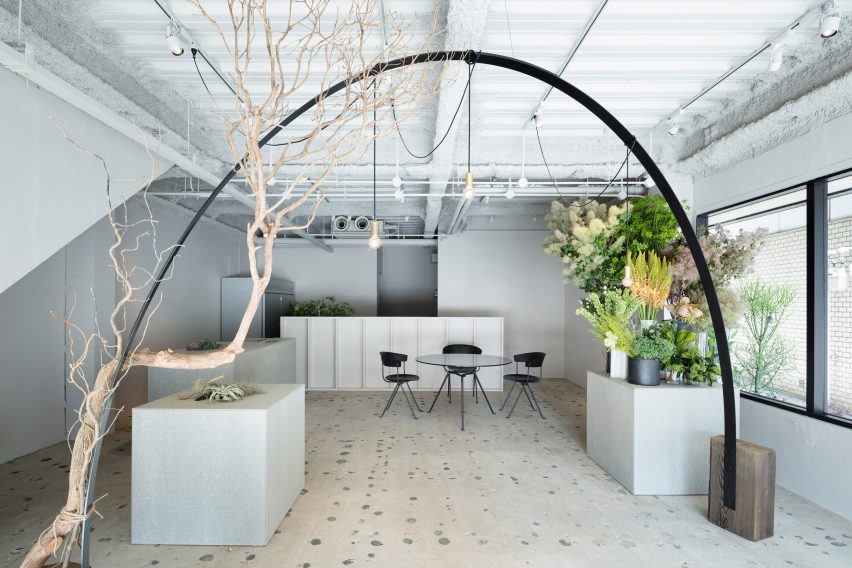 Gigi Verde flower shop by Sides Core