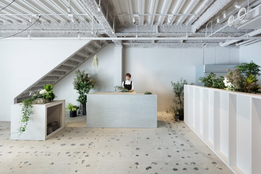 Gigi Verde flower shop by Sides Core