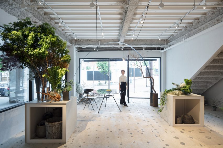 Gigi Verde flower shop by Sides Core
