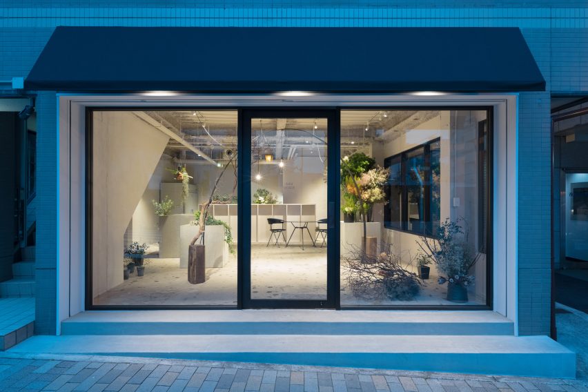 Gigi Verde flower shop by Sides Core