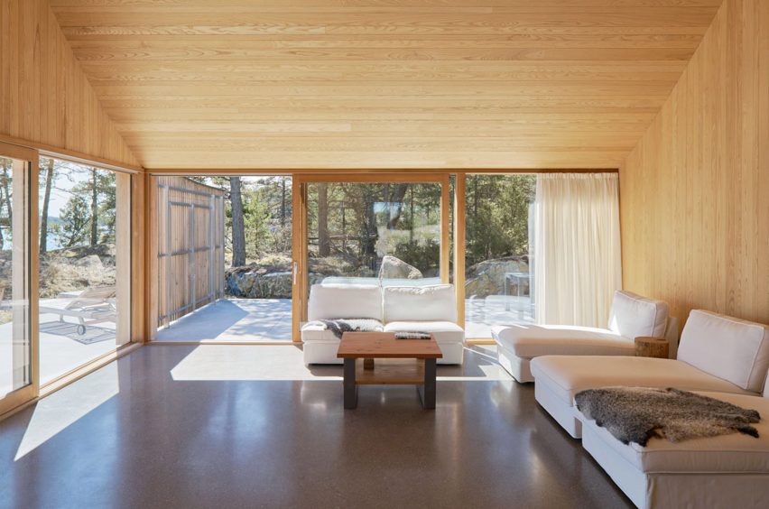 Swedish studio Tham & Videgård Arkitekter design a summer house in Stockholm