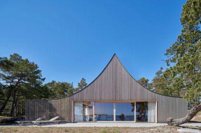 Swedish studio Tham & Videgård Arkitekter design a summer house in Stockholm