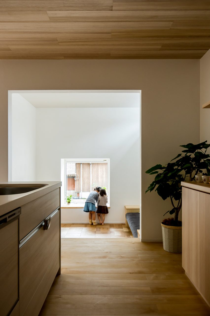 Kyomachi House by Hearth Architects