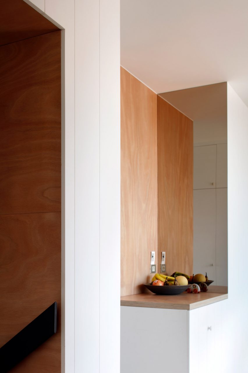 Lincoln apartment by Notan Office in Brussels