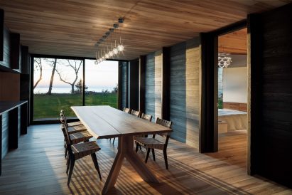 Michigan Lake House by Desai Chia Architects