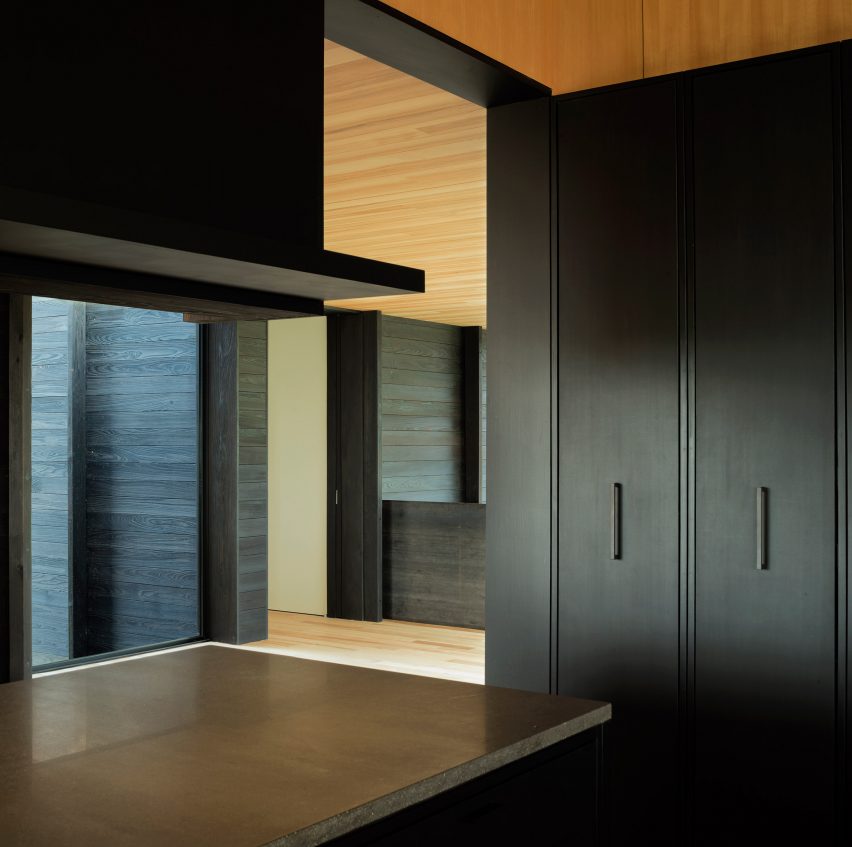 Michigan Lake House by Desai Chia Architects