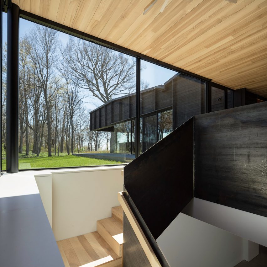 Michigan Lake House by Desai Chia Architects