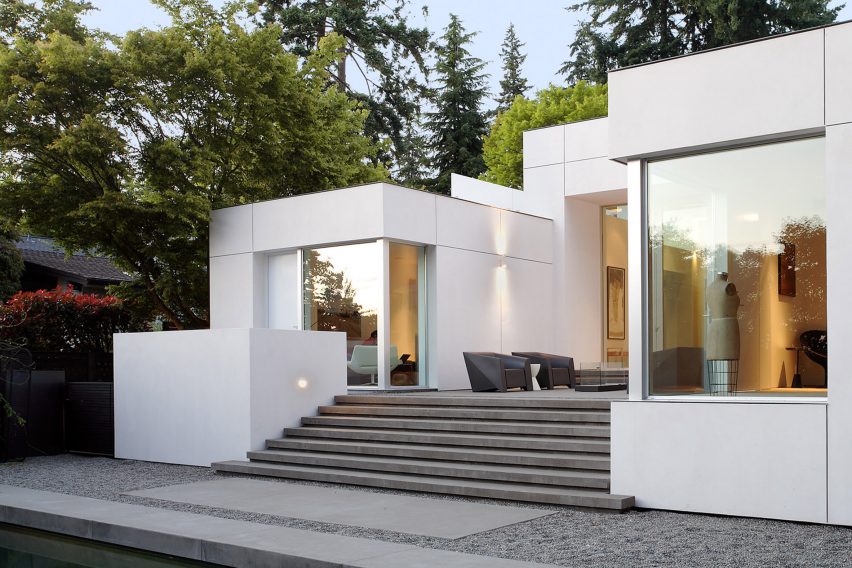Modern Oasis by SkB Architects