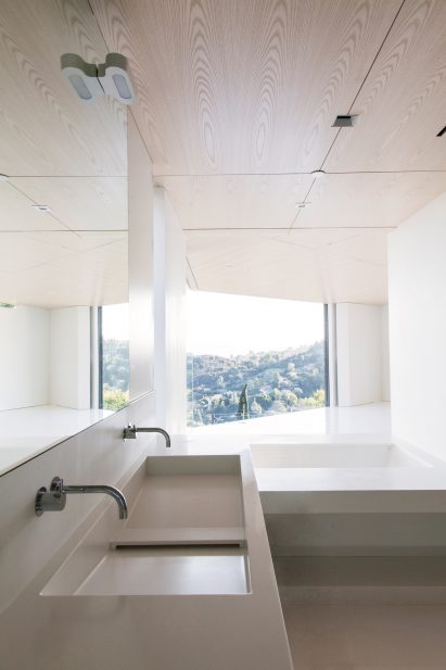 Mullholland Drive by 1m Project