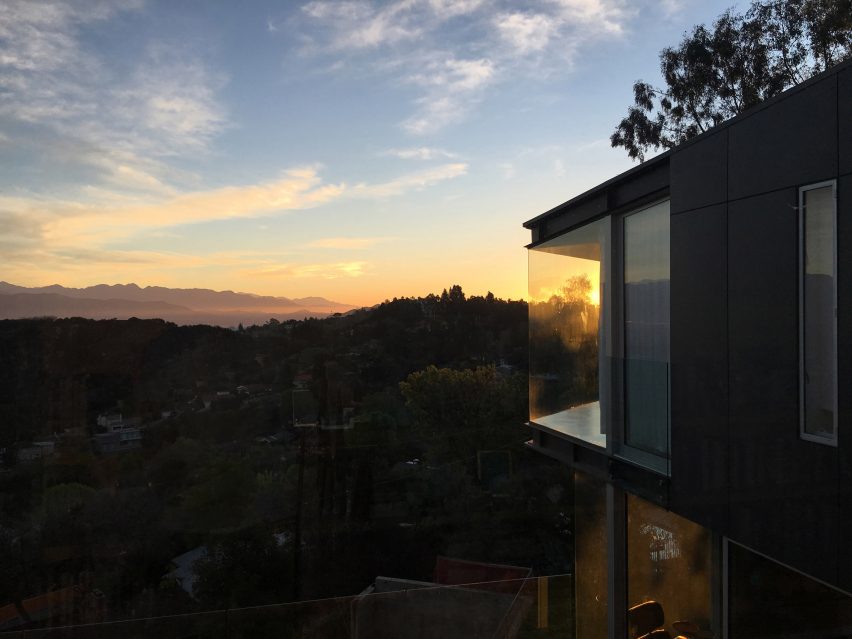 Mullholland Drive by 1m Project