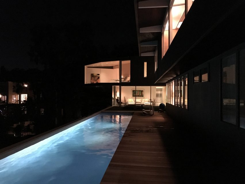 Mullholland Drive by 1m Project