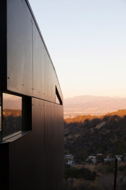 Mullholland Drive by 1m Project