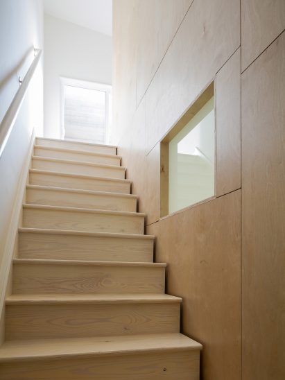 Outside-In House by ISA