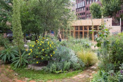 Phoenix Garden Community Building by Office Sian