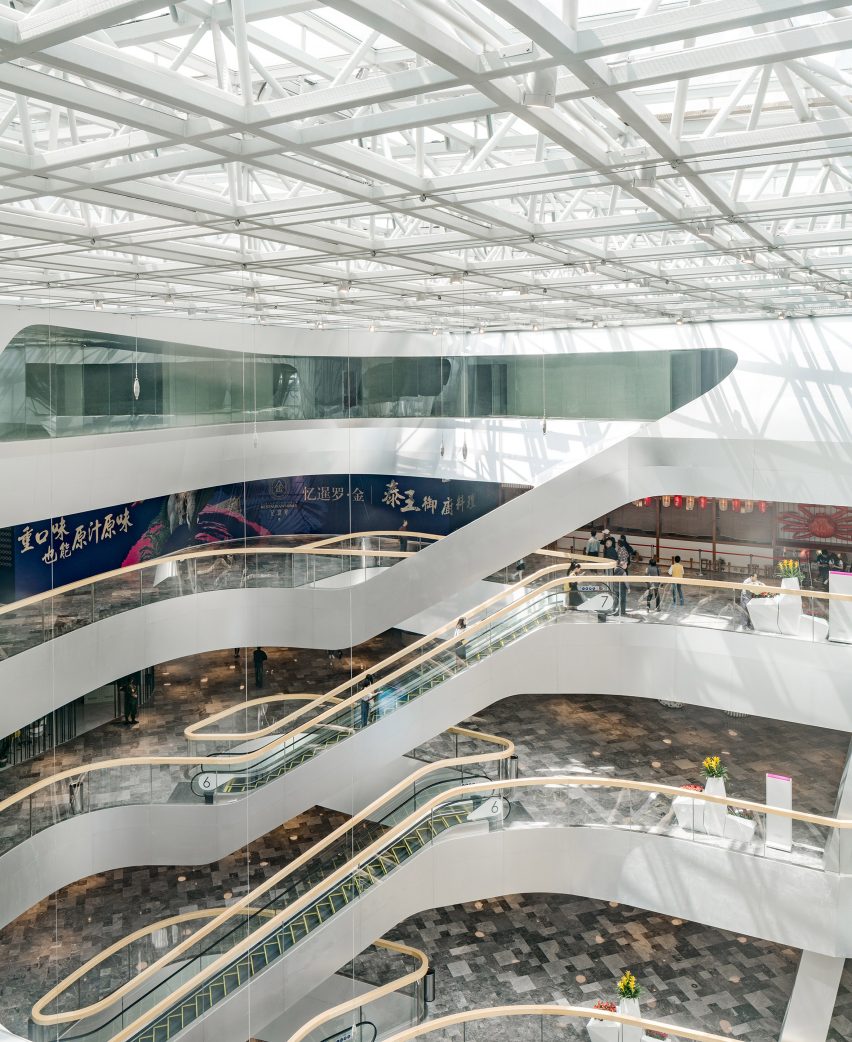 UNStudio completes a mixed-use development in Hangzhou, China