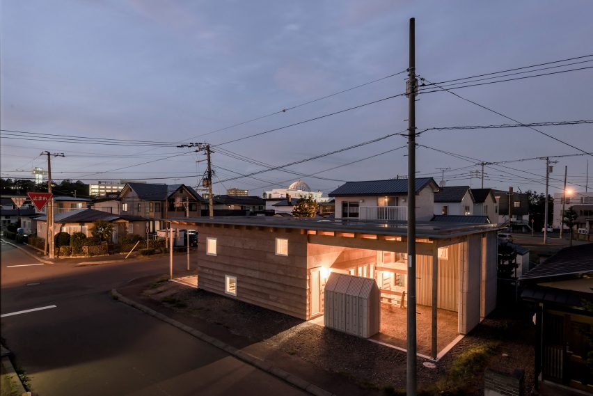 Jun Igarashi Architects have devised an ingenious solution for Hokkaido's snowy winters