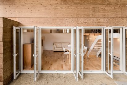Jun Igarashi Architects have devised an ingenious solution for Hokkaido's snowy winters