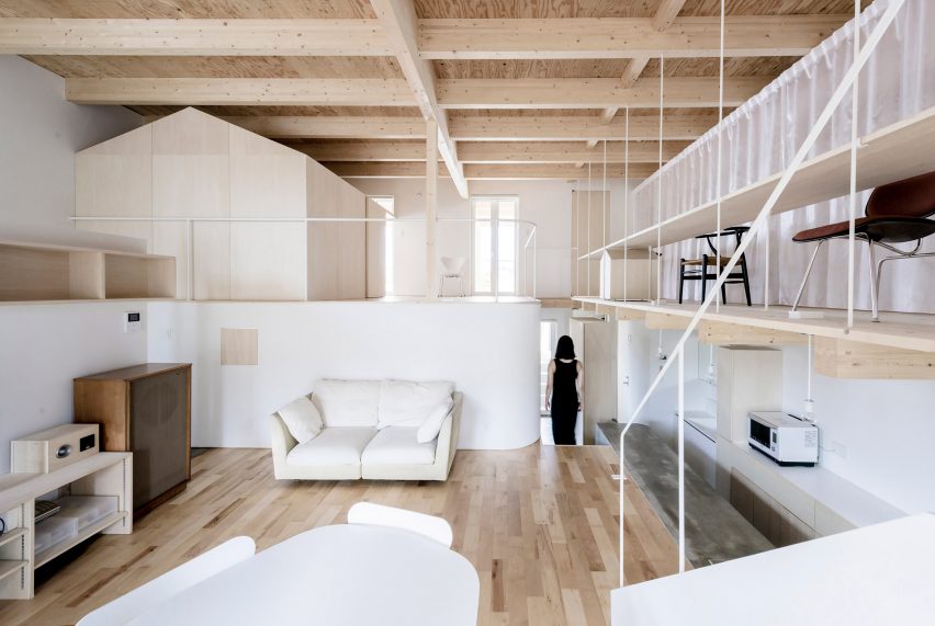 Jun Igarashi Architects have devised an ingenious solution for Hokkaido's snowy winters