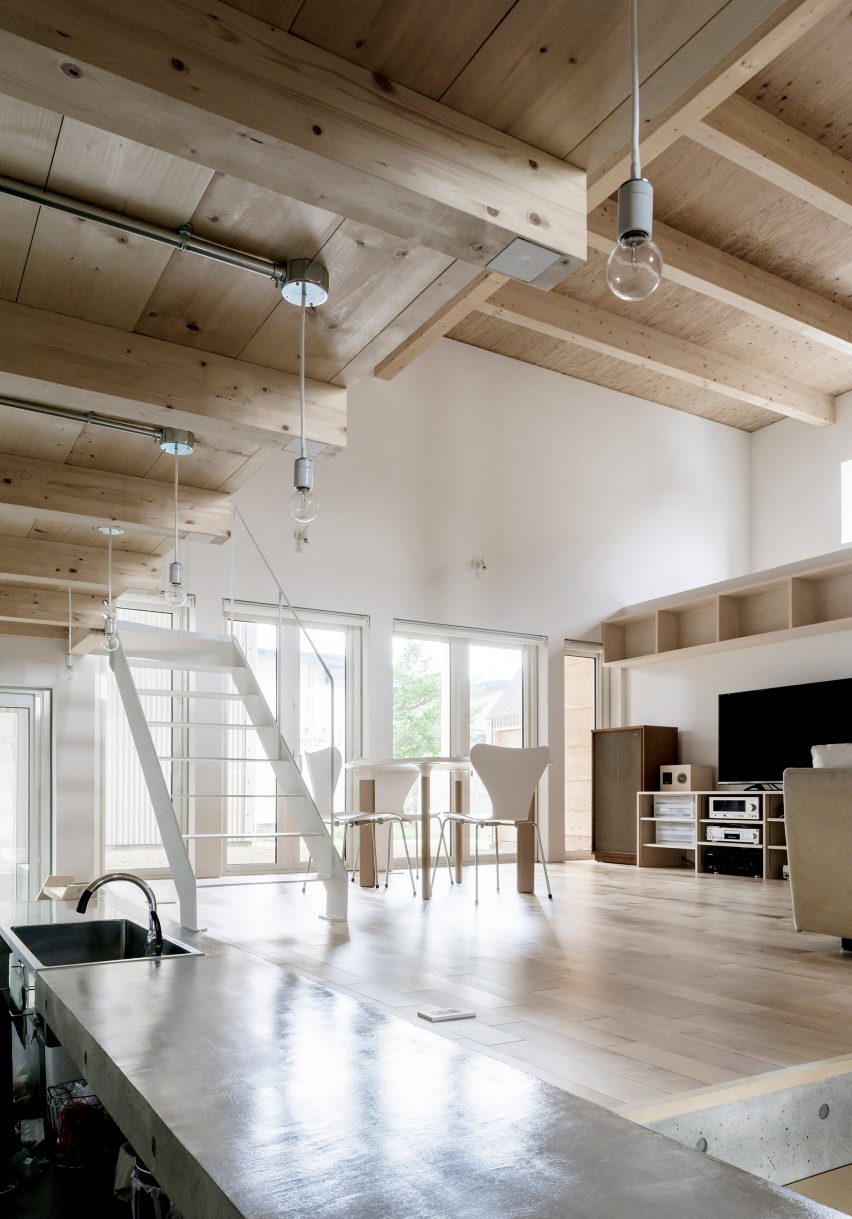 Jun Igarashi Architects have devised an ingenious solution for Hokkaido's snowy winters