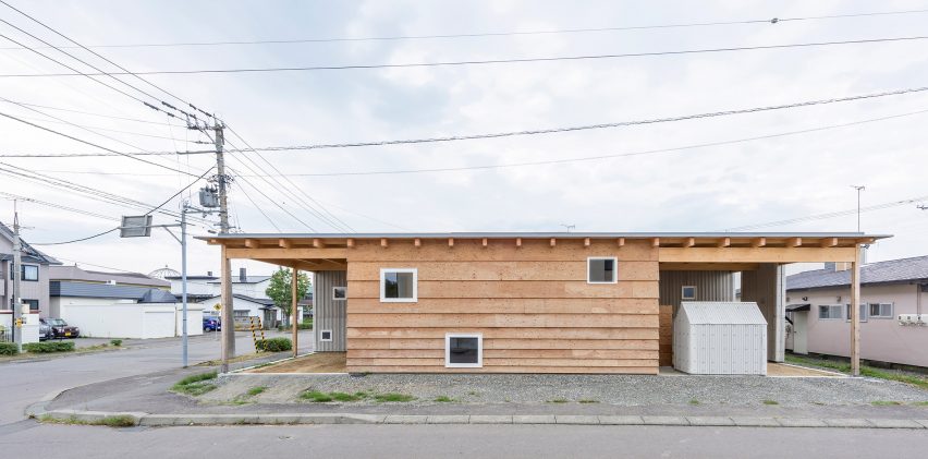 Jun Igarashi Architects have devised an ingenious solution for Hokkaido's snowy winters