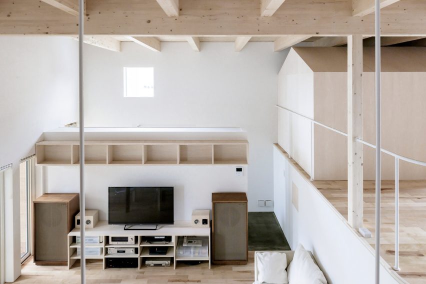 Jun Igarashi Architects have devised an ingenious solution for Hokkaido's snowy winters