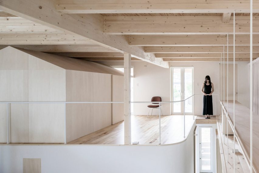 Jun Igarashi Architects have devised an ingenious solution for Hokkaido's snowy winters