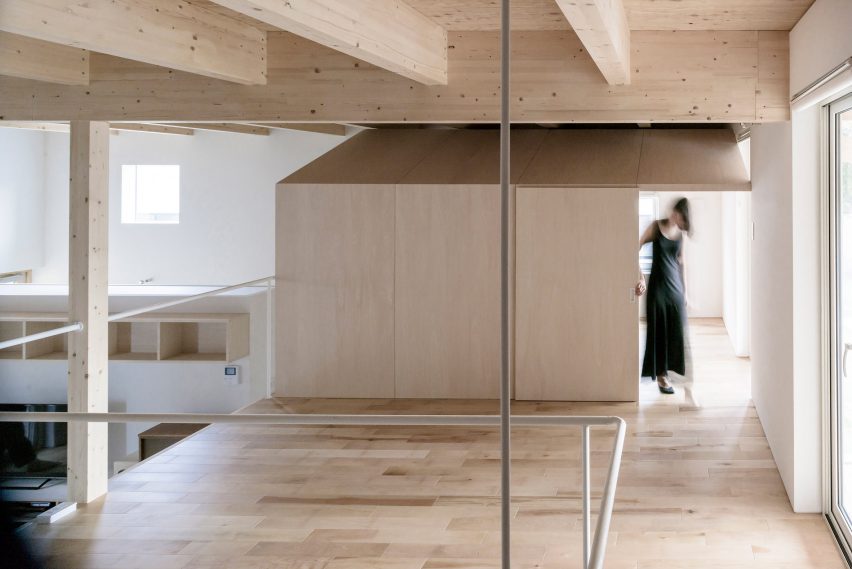 Jun Igarashi Architects have devised an ingenious solution for Hokkaido's snowy winters